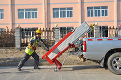Compact / portable Manual Material Lift with Manual one speed winch